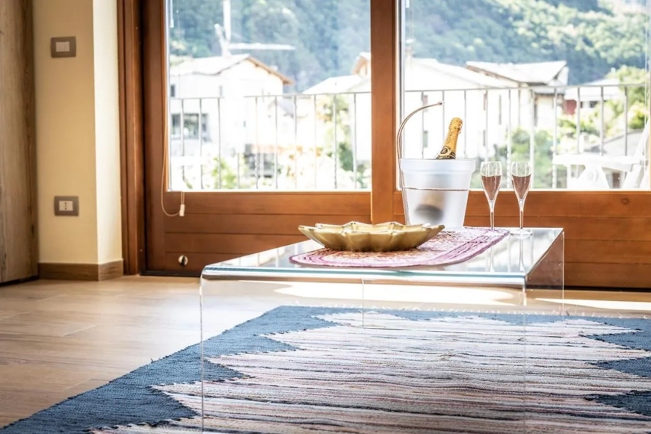 La Casa Sul Fiume Aparthotel Chiavenna Italy